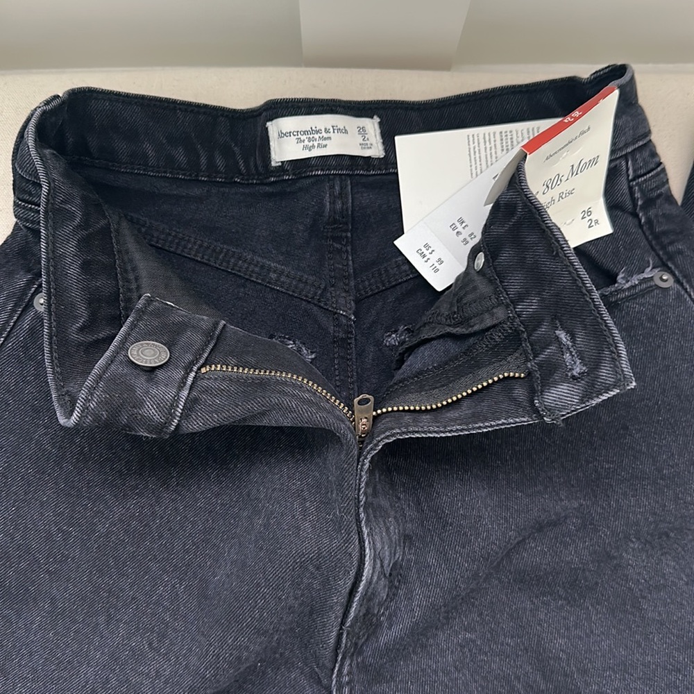 A&F 80’s Mom Jean - Picture 6 of 11